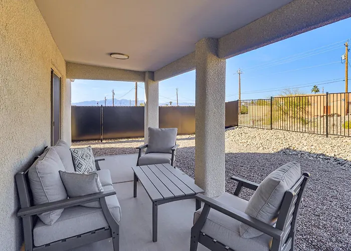 4 Mi To Havasu State Park! Retreat W/ Hot Tub Ferienhaus *